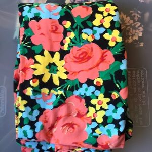 NWT LuLaRoe TC Flower Garden Print Leggings Black
